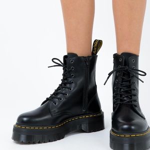Dr. Martens Jadon Platform Boot (size 8)